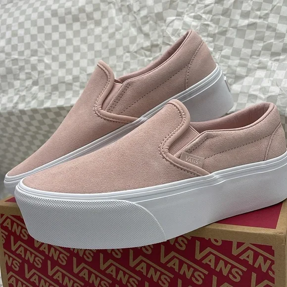 Vans WMNS Platform Sneakers Classic Slip-On Stackform
Mono Embroidery Rose Smoke - Picture 5 of 16